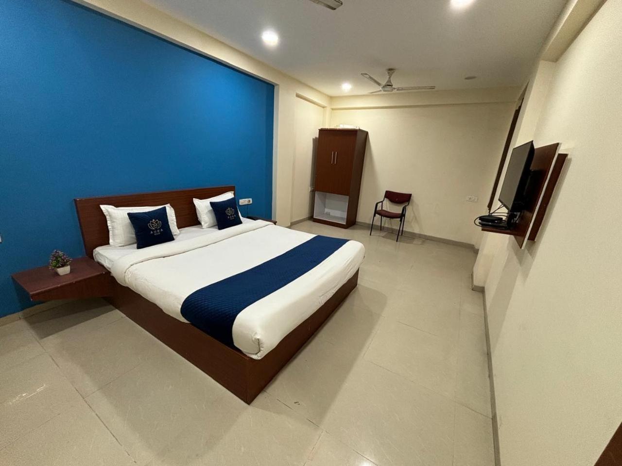 Hotel Aura Inn อินดอร์ ภายนอก รูปภาพ